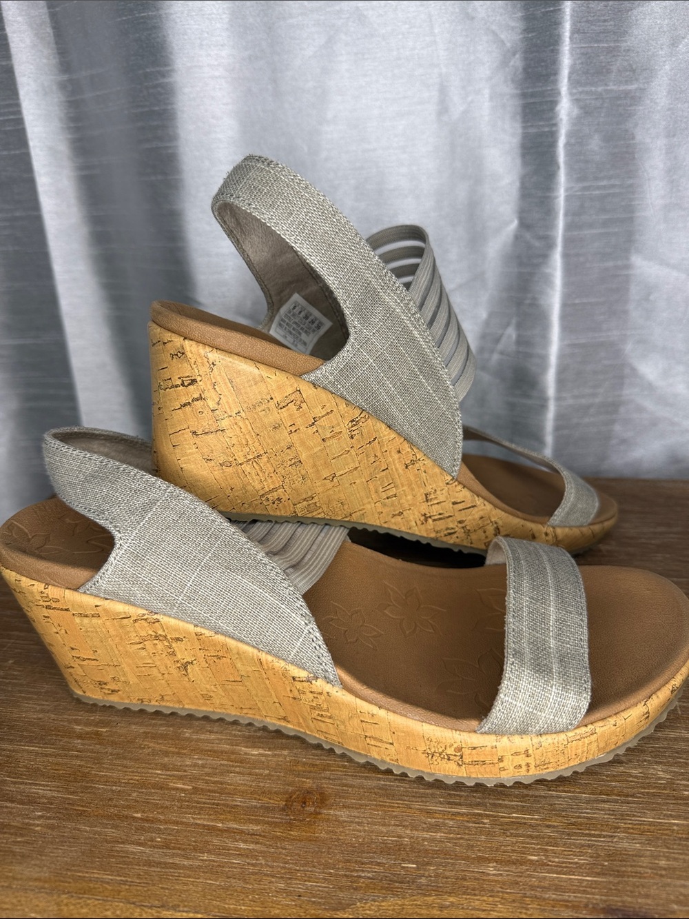 Skechers Beverlee Smitten Sling Back Strappy Wedge Open Toe Taupe Luxe Foam - Picture 9 of 10